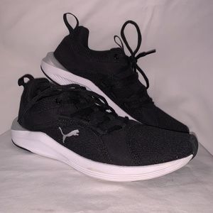 Puma Women's Soft Foam Sneaker Shoes Black Size 7